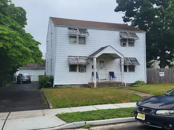 224 N 9th Ave, Manville, NJ 08835
