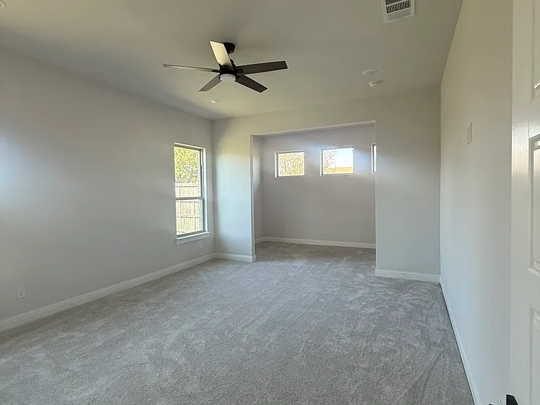 1832 Noble Ct — Photo 6