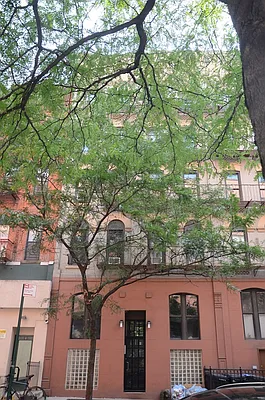 Rented by Douglas Elliman | media 14