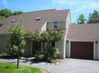 24 Linwood Rd, Freeport, ME 04032