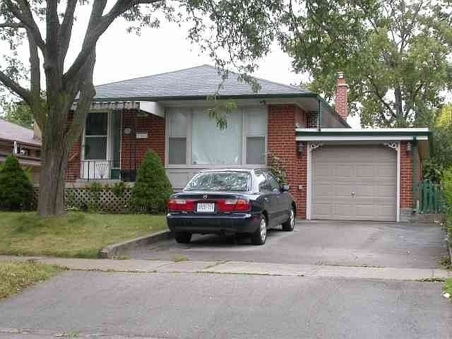 2nd image of 15 Needham Dr #Basement
