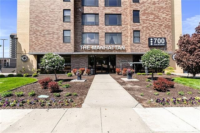 1st image of 700 E 8th St #11e & 11f