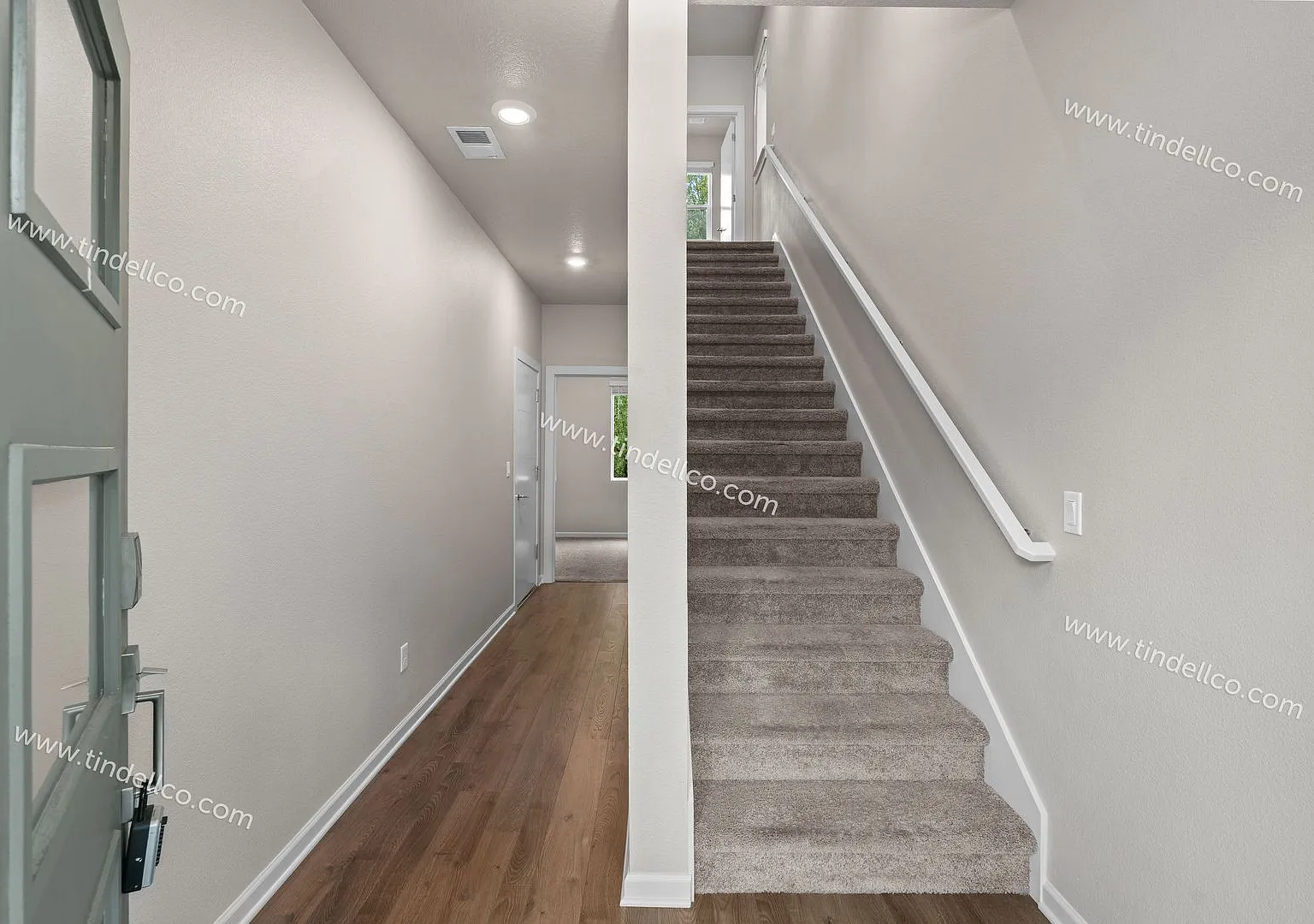 Modern 3-Bedroom Home with Spacious Bonus Room in Desirable Happy Valley! — Photo 3
