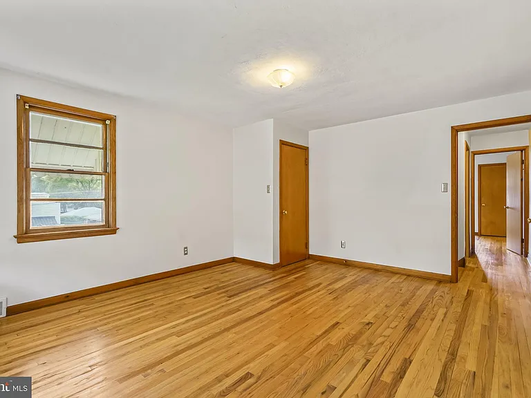 1125 Parkway Ave — Photo 12