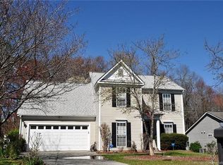 1616 Bear Brook Dr, Charlotte, NC 28214