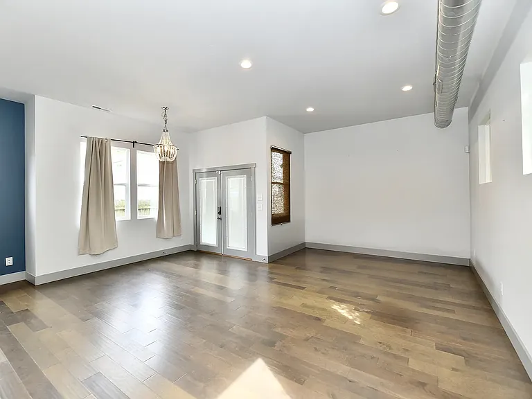 1001 Harlan St — Photo 10