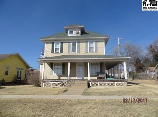 314 W 3rd St, Pratt, KS 67124