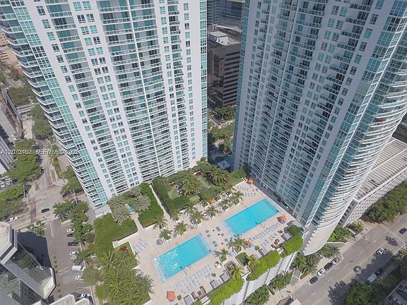 2nd image of 951 Brickell Ave APT 3403