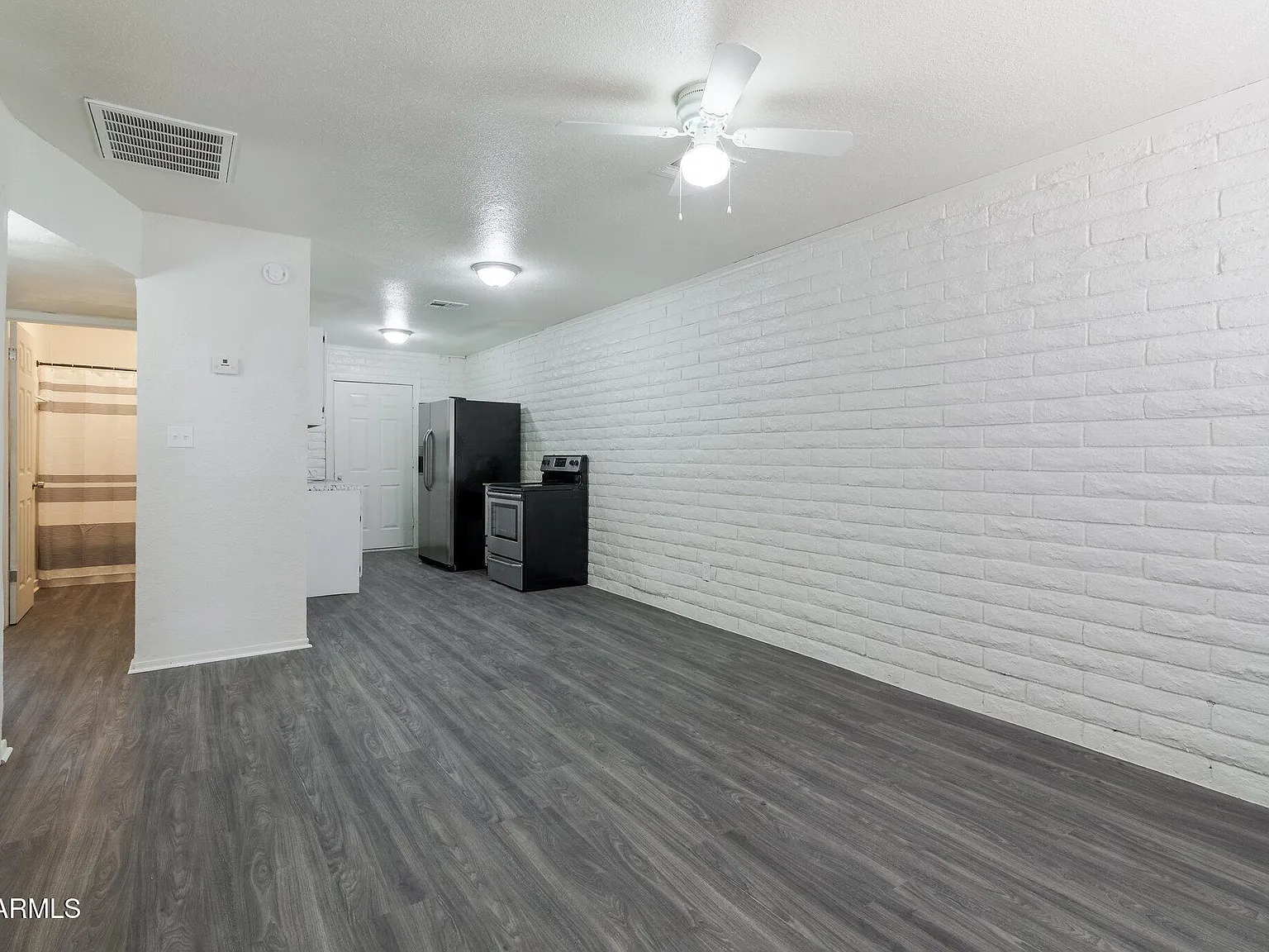 2 bed, 1.0 bath, 730 sqft, $950 — Photo 3