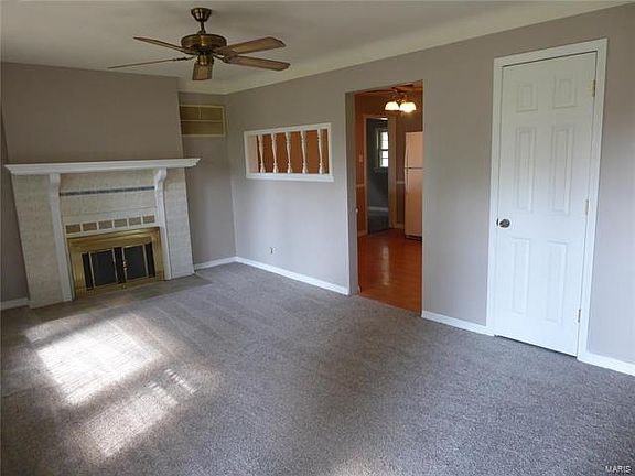 2nd image of 24 Elwood Ct