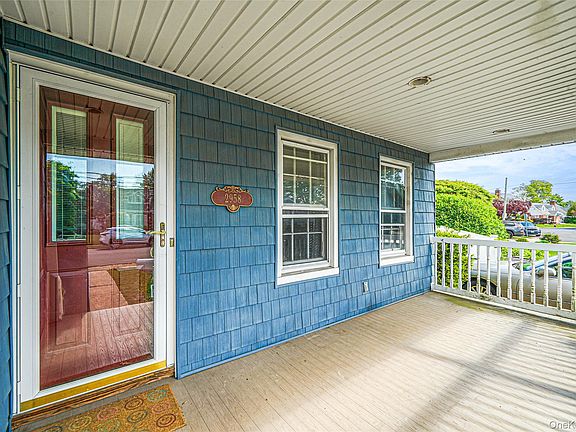 4th image of 2958 Court Street