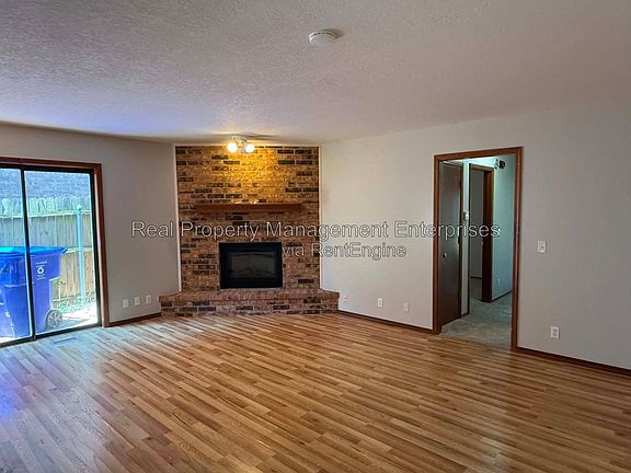 4th image of 4105 Heritage Place Dr