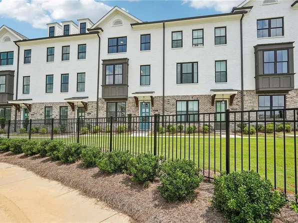 4211 Millcroft Pl #215, Buford, GA 30518