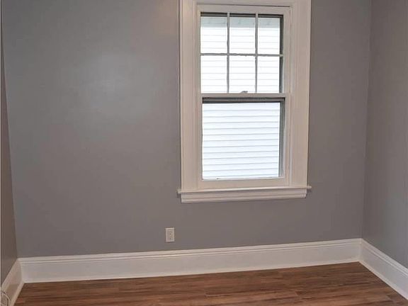 5th image of 65 Hinsdale Ave