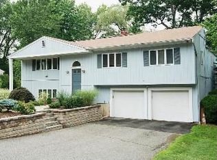 20 Fleetwood Dr, Rockaway, NJ 07866