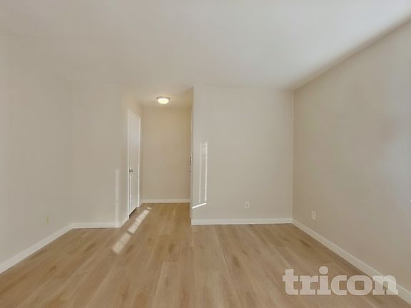 3rd image of 812 Jackson St