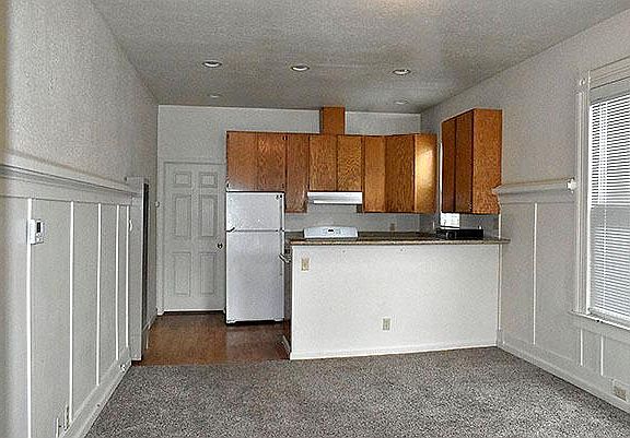 4th image of 532 Alabama St APT B