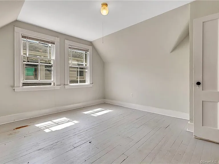 28 Edwards St #2 — Photo 25