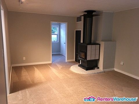 4th image of 15027 SE 15th St