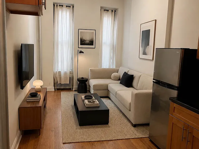 237 W 13th St #1 — Photo 3