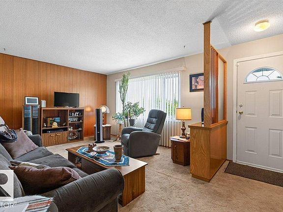 4th image of 13526 91st St NW