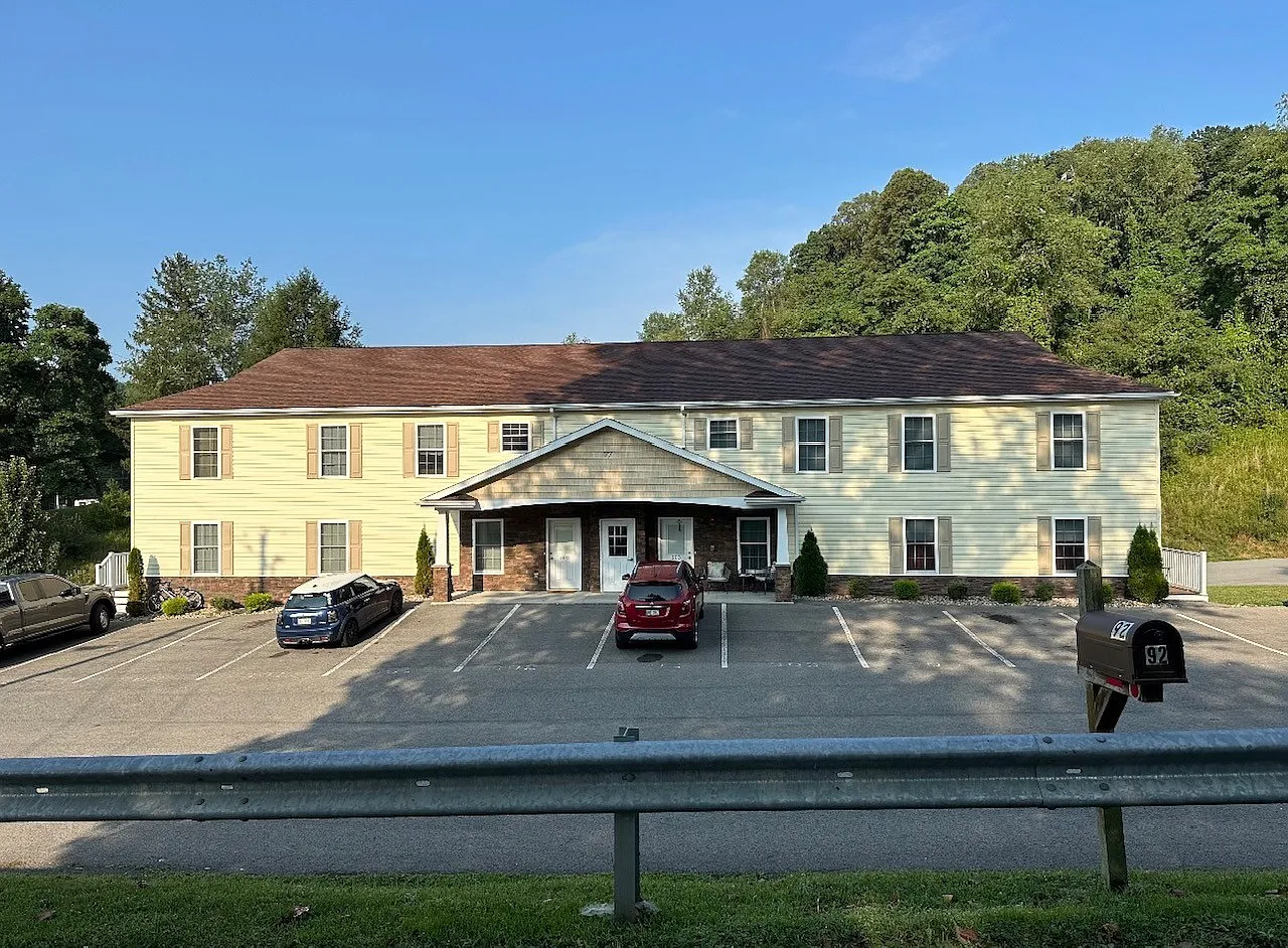 2 bed, 900 sqft, $975 — Photo 3