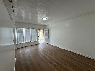 5th image of 323 S Avenue 20