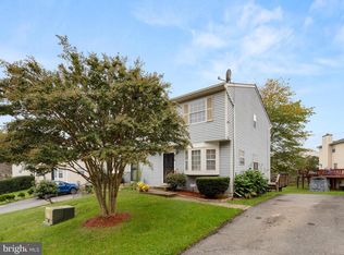 976 Central Hills Ln, Landover, MD 20785