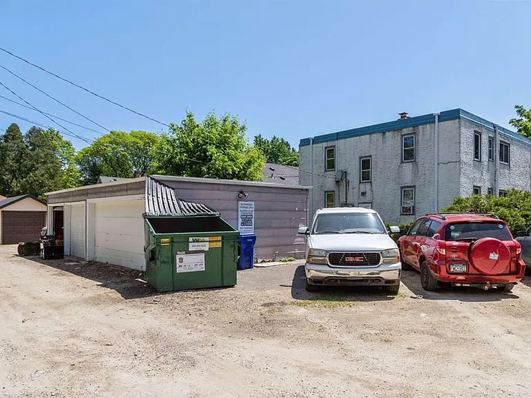 833 Randolph Ave — Photo 11