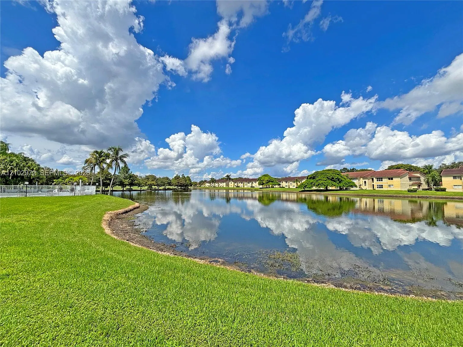 Isles At Lago Mar Condo — Photo 2
