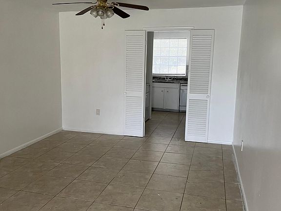 2nd image of 508 Banyon Tree 202 Cir #202