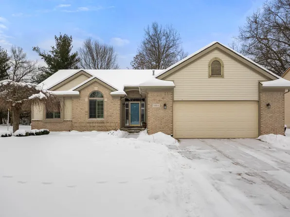1884 Heron View Dr, West Bloomfield, MI 48324