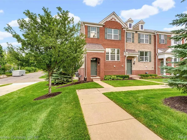 44578 Ellery Ln, Novi, MI 48377
