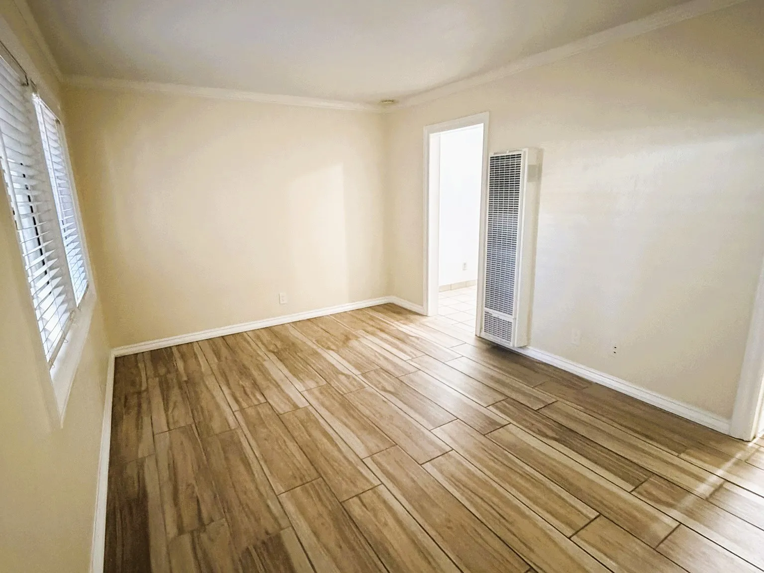 Studio, 425 sqft, $1,995 — Photo 4