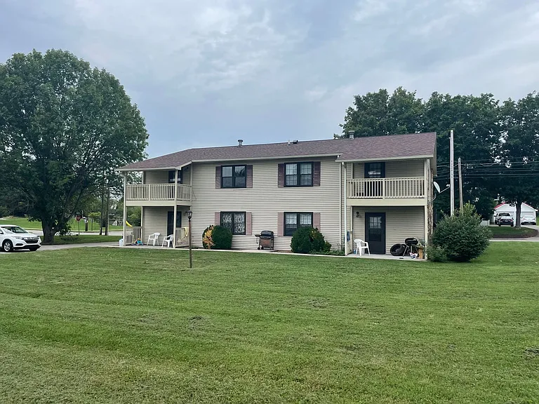 200 Maple Ave — Photo 10