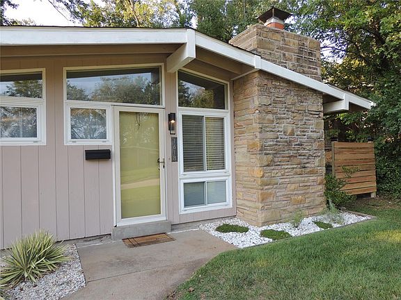 2nd image of 1618 Liggett Dr