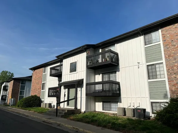 Flats North and Flats South at KCK