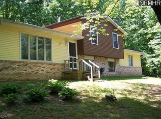 7010 Cleveland Massillon Rd, Clinton, OH 44216