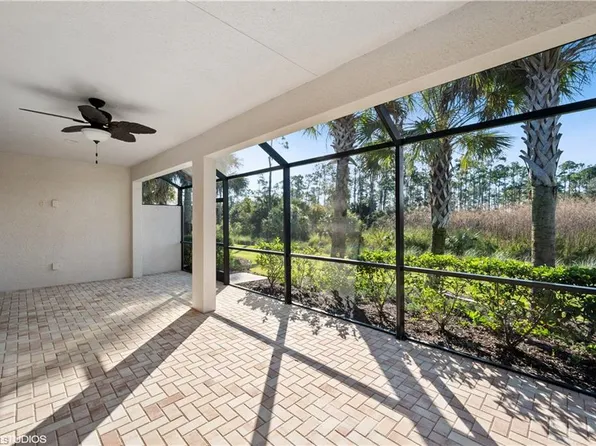 1554 Oceania Dr S, Naples, FL 34113