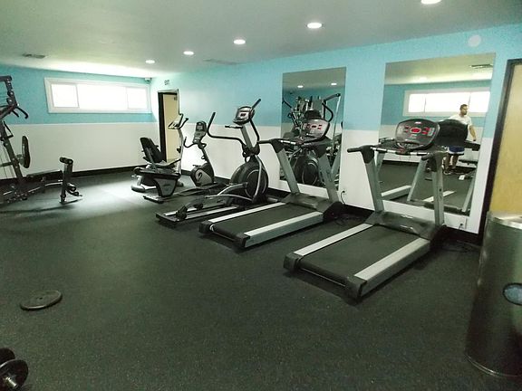 Recently remodeled firness center with new equipment