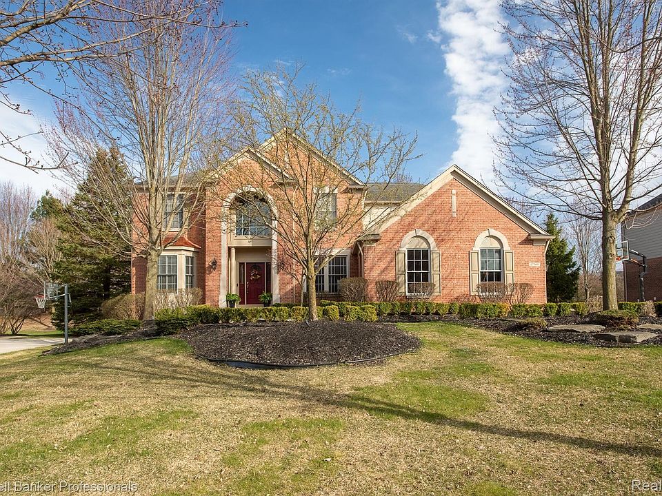 1st image of 17560 White Pine Ct