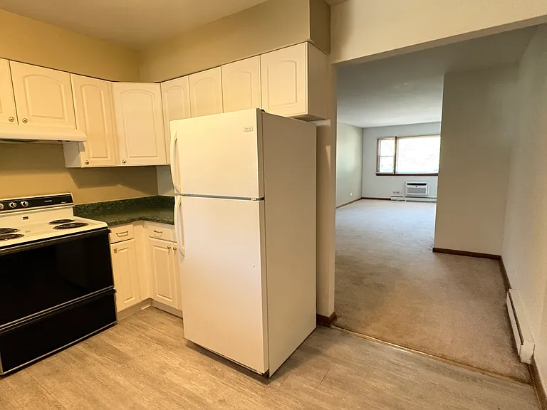 125 N Hayward St — Photo 2