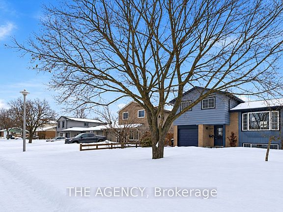 3rd image of 1236 Avonlea Rd