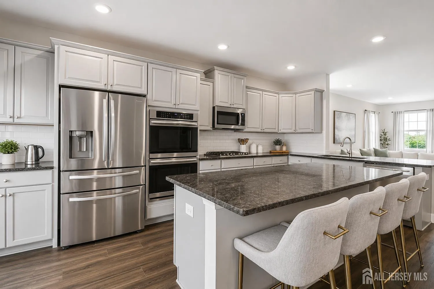 3 bed, 4.0 bath, 2252 sqft, $3,490 — Photo 1