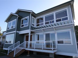 81 Bay View Dr, Pt Roberts, WA 98281