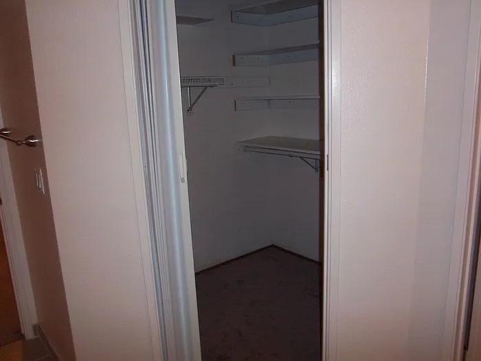 2166 University Park Dr — Photo 18