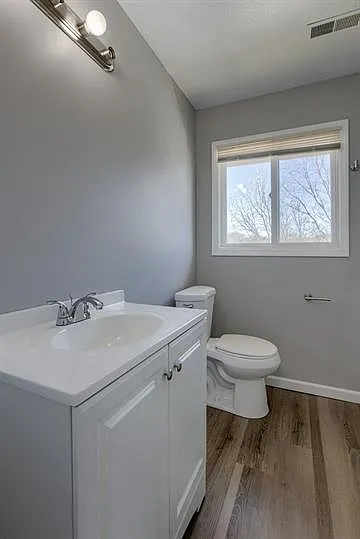 8005 S 48th Ave — Photo 11