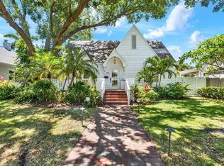 156 21st Ave NE, Saint Petersburg, FL 33704