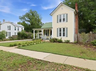 98 Live Oak Ave E, Defuniak Springs, FL 32435