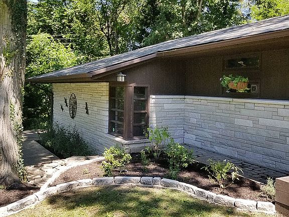5th image of 9 Oak Hill Dr
